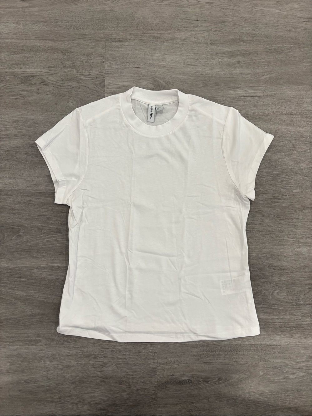 NEVER WORN & Other Stories Women’s White Ribbed Crewneck Tee